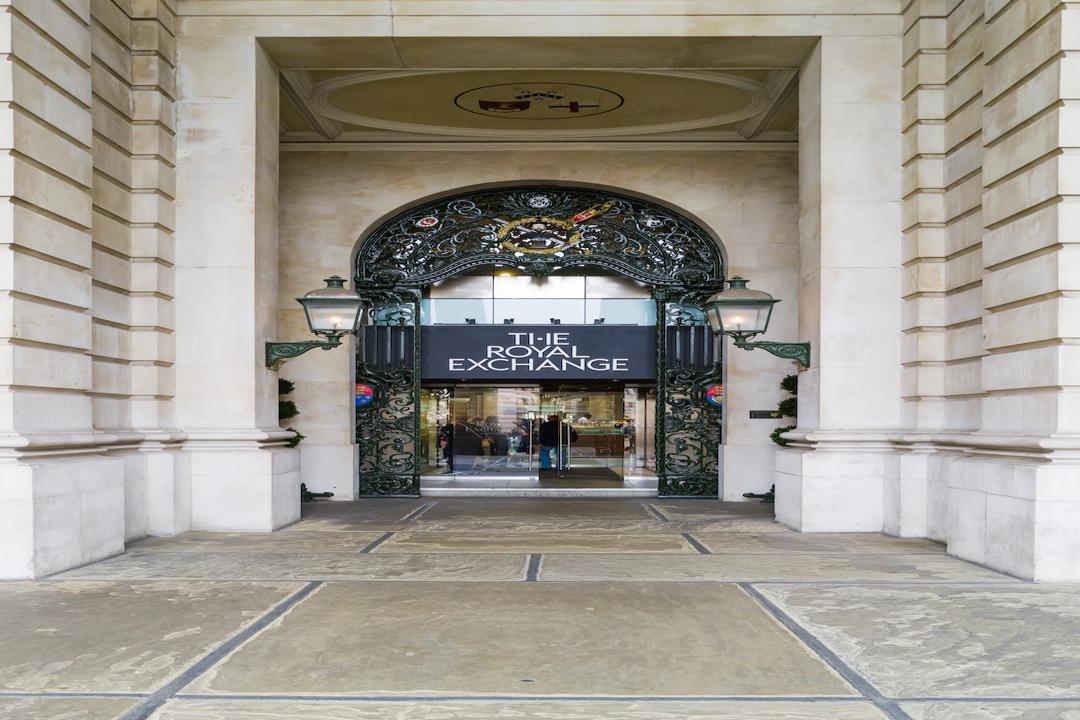 63 American banks teetering on the edge of insolvency Bitcoin sets sights on 100000 next 63 American banks teetering on the edge of insolvency Bitcoin sets sights on 100000 next